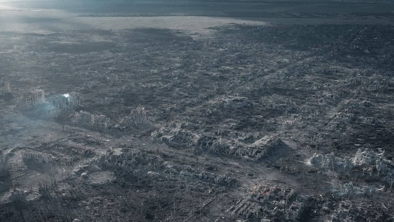 РФ захватила почти всю Марьинку, но город разрушен полностью, — разведка Британии