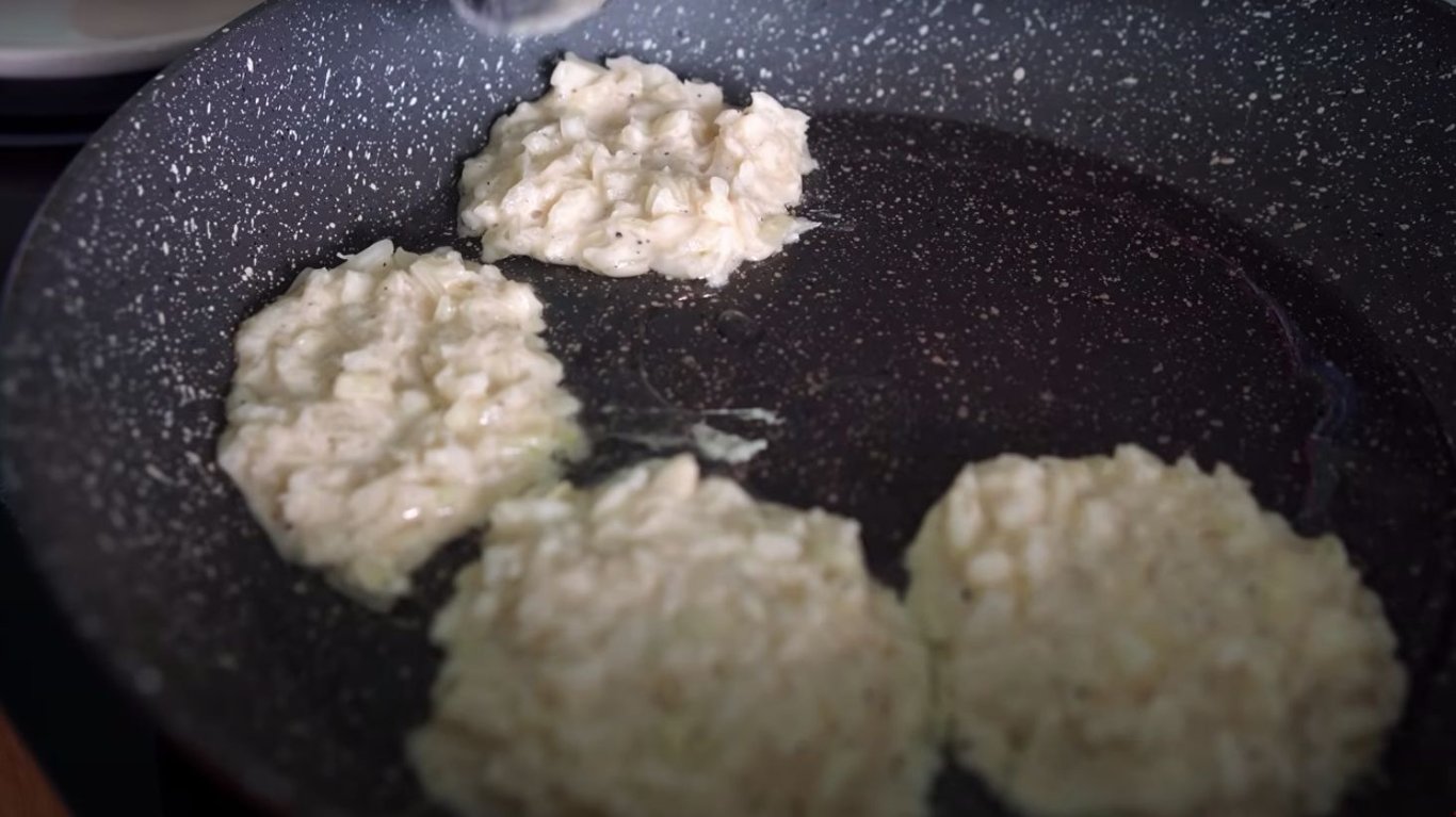 як приготувати деруни з цибулі 