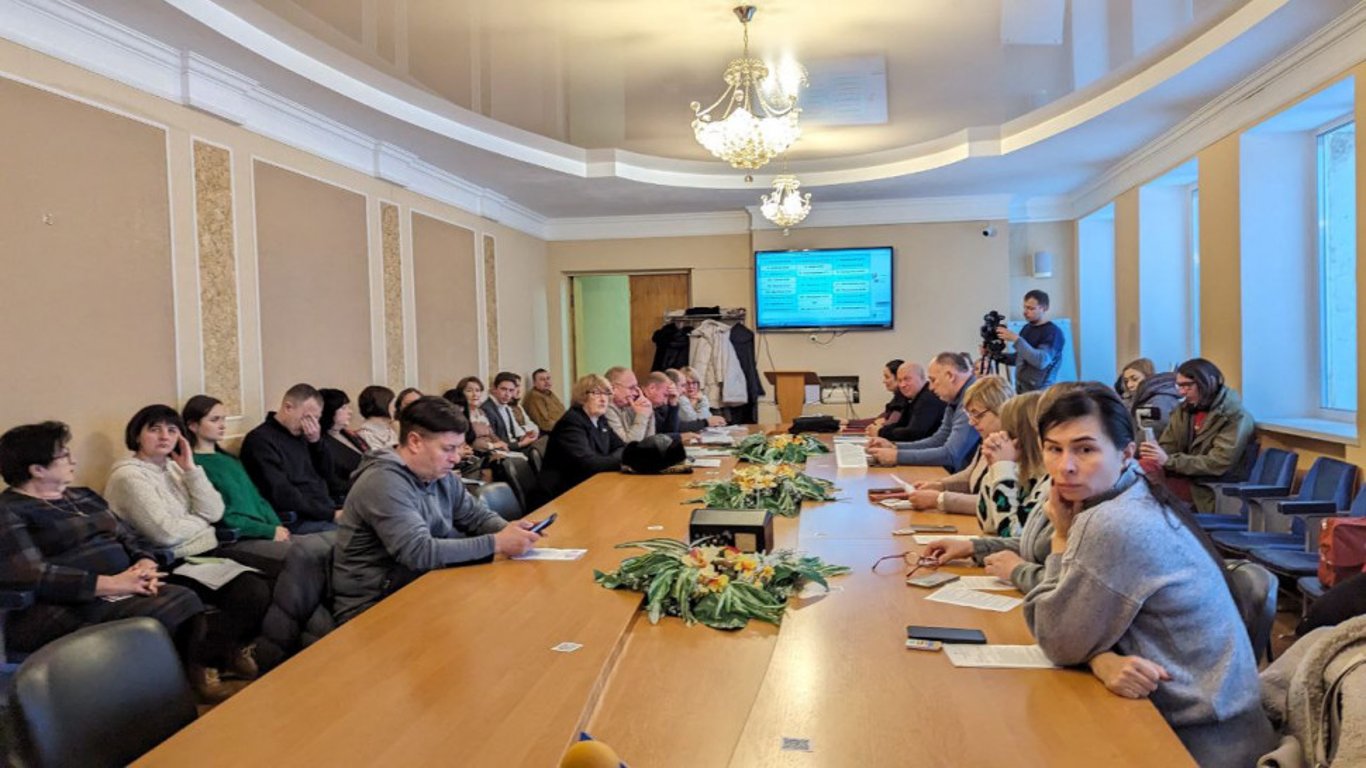 В одному з міст Харківщини депутати знову відмовилися змінити радянську назву