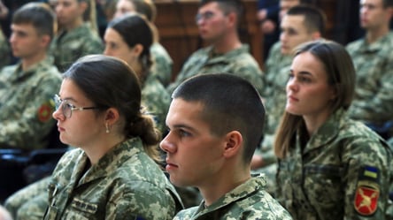 Стипендии в военных вузах: сколько будут платить курсантам - 290x160