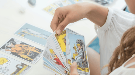 Гороскоп на 1 грудня за картами Таро для всіх знаків Зодіаку - 285x160