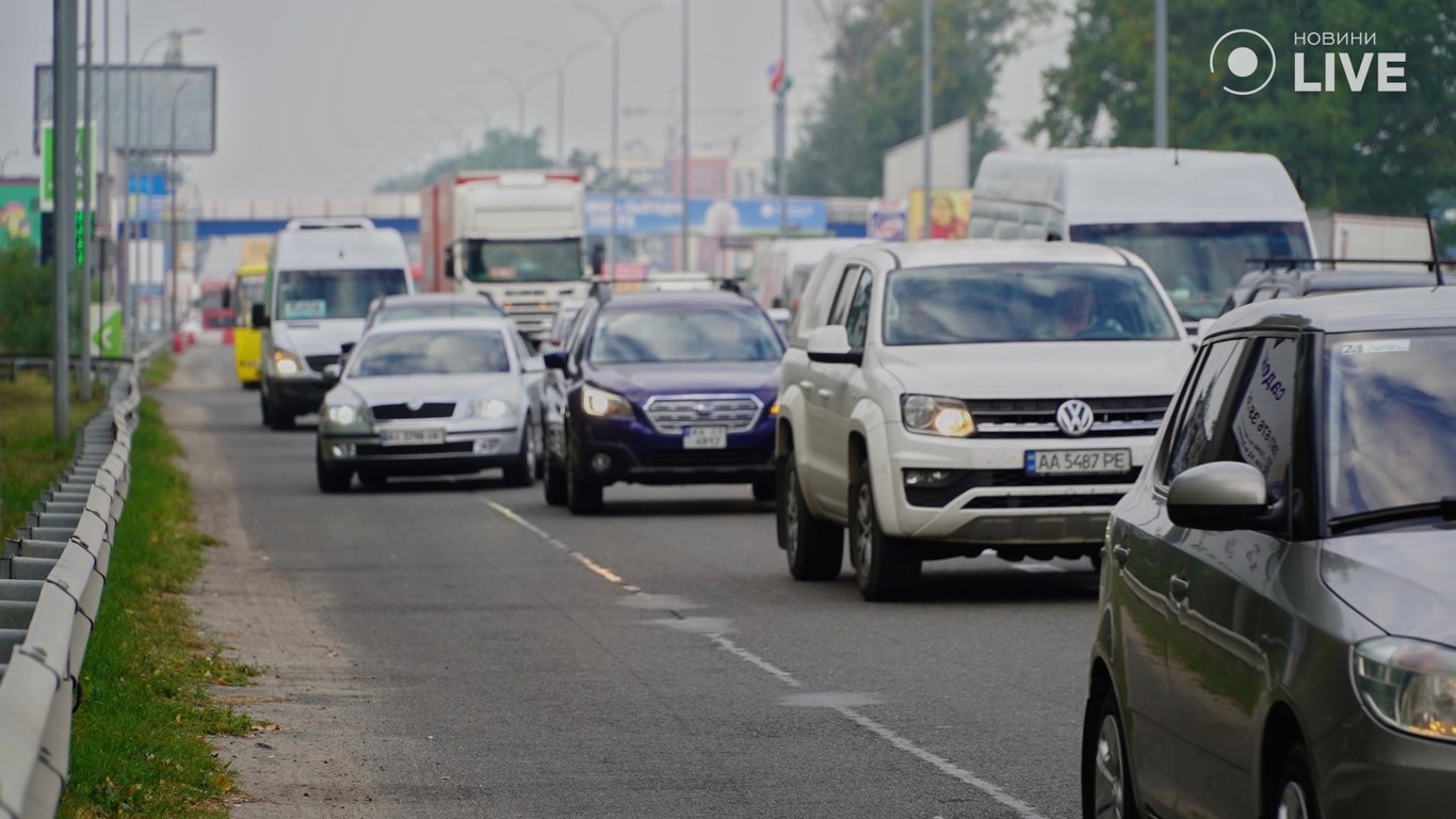 Затори на в’їзді в Київ 21 жовтня