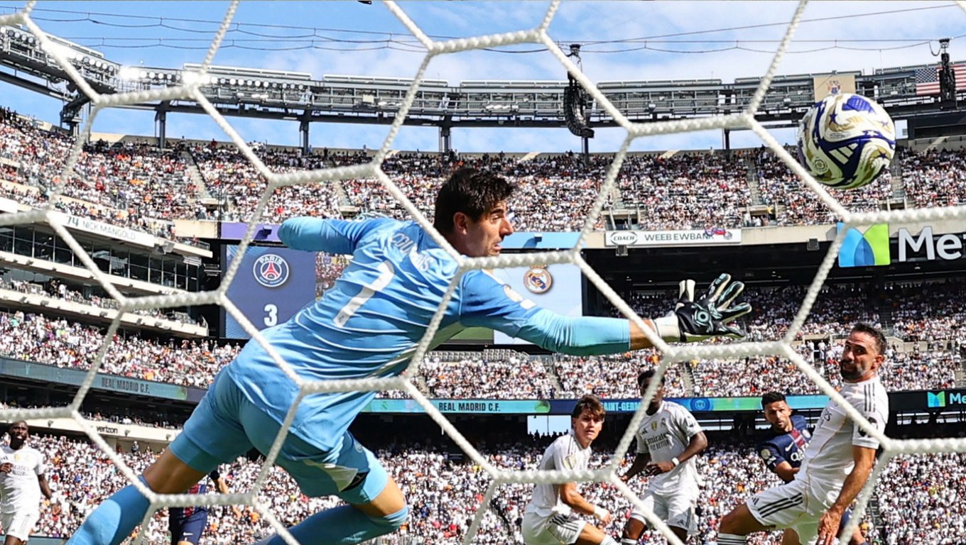 Тибо Куртуа