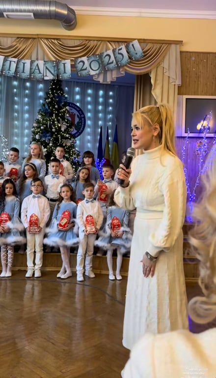 Співачка Аліна Гросу