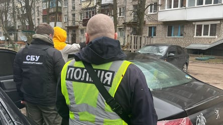 Пропонували евакуацію з "гарячих точок": у Києві викрили шахрайську схему - 285x160