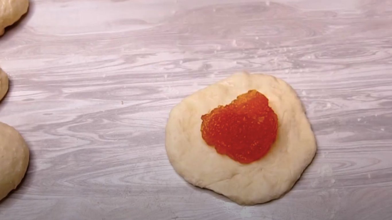 як приготувати пухкі пиріжки з начинкою
