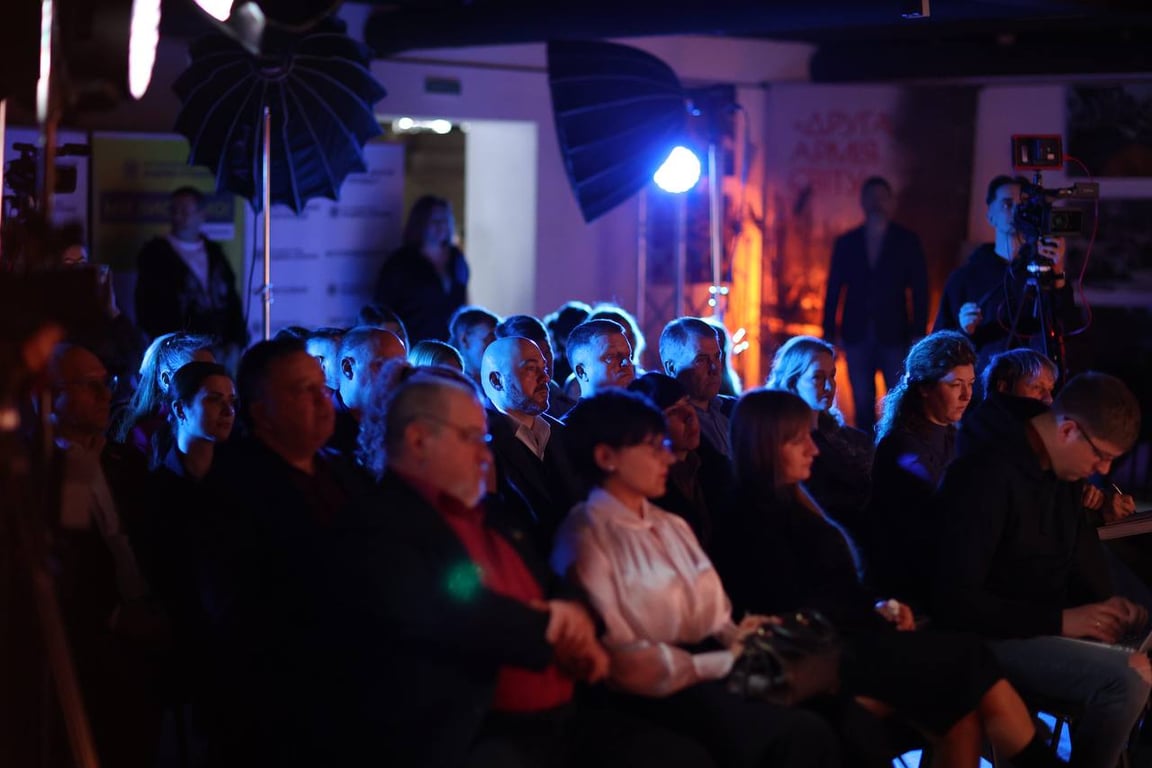 В Буче презентовали книгу с реальными историями людей, переживших войну - фото 3