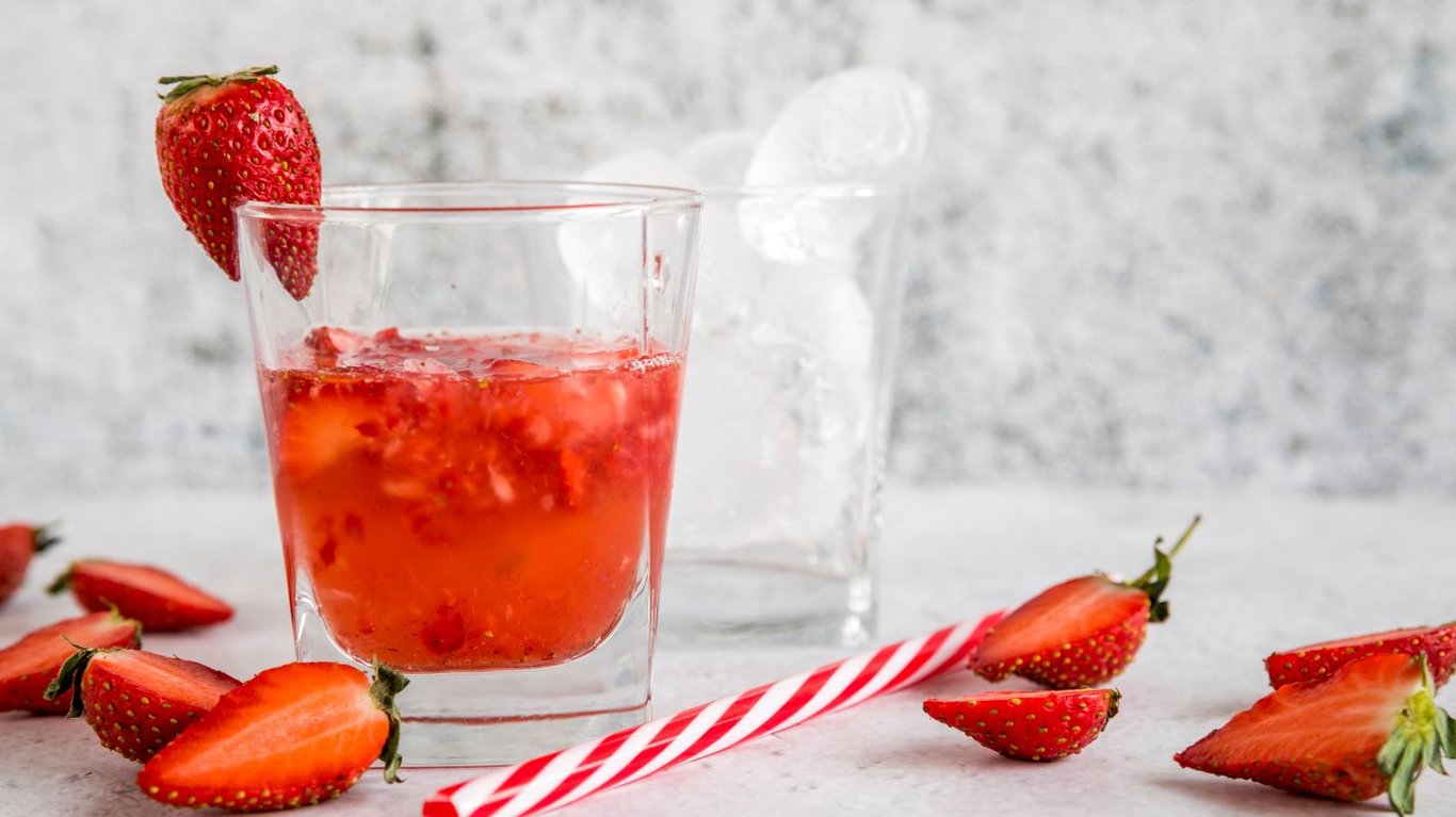 рецепт клубничного лимонада 