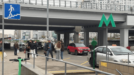 Затори на лівому березі Києва: як мещканці добираються на роботу - 290x160