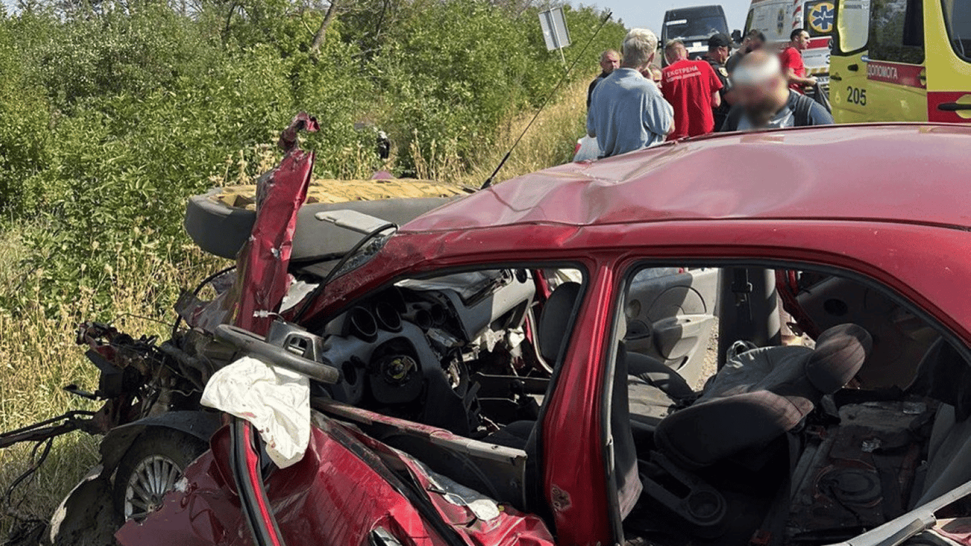 У Харківській області сталася ДТП з сімома постраждалими