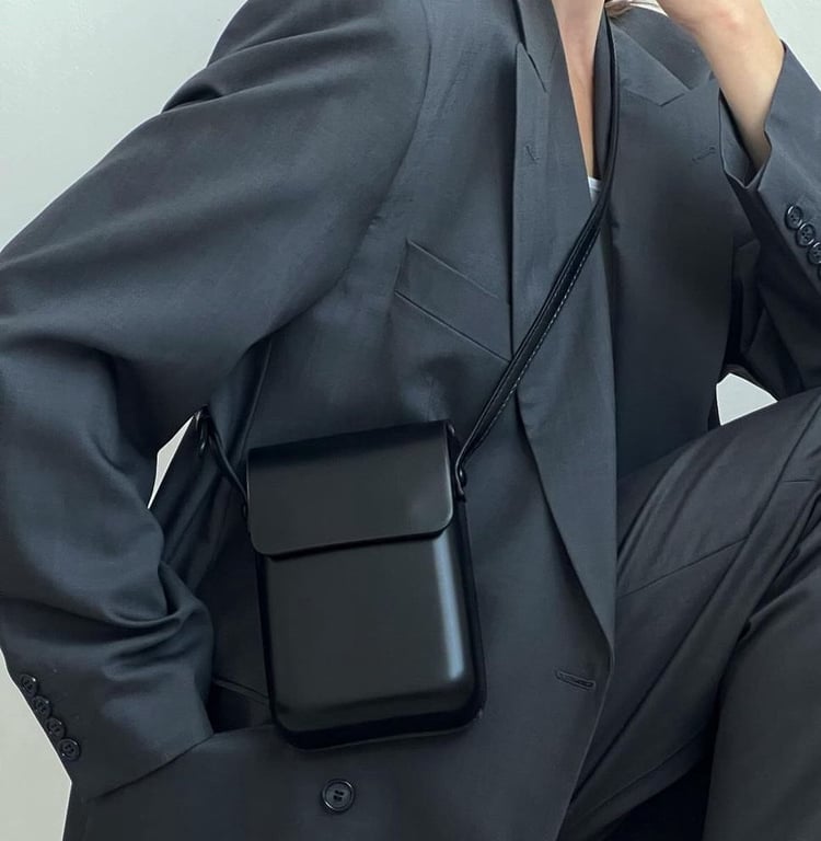 Самые модные аксессуары 2025 года – 5 идей для стильных образов - фото 5