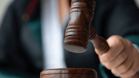 Газ в обличчя співробітнику ТЦК — на Одещині судили жінку - 285x160