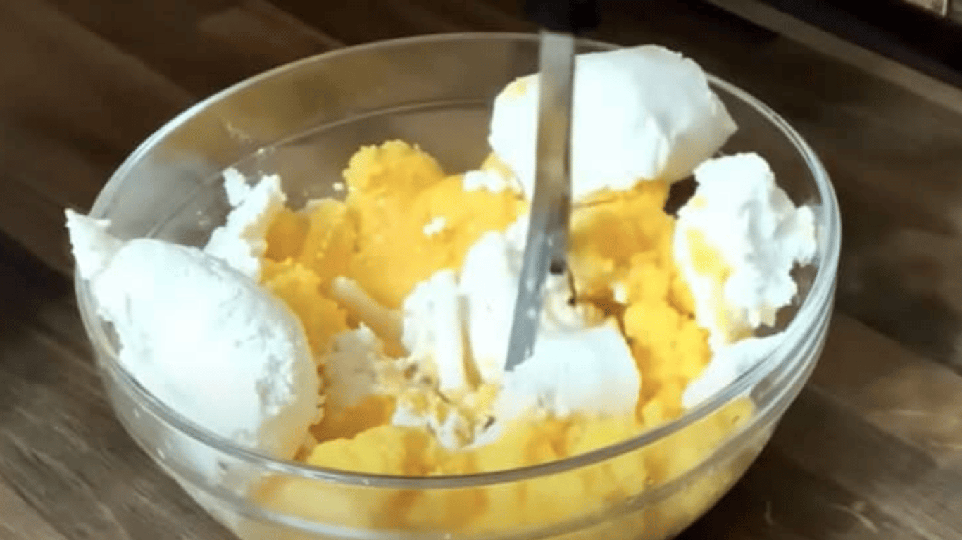 скільки потрібно борошна у тісто для вереників 