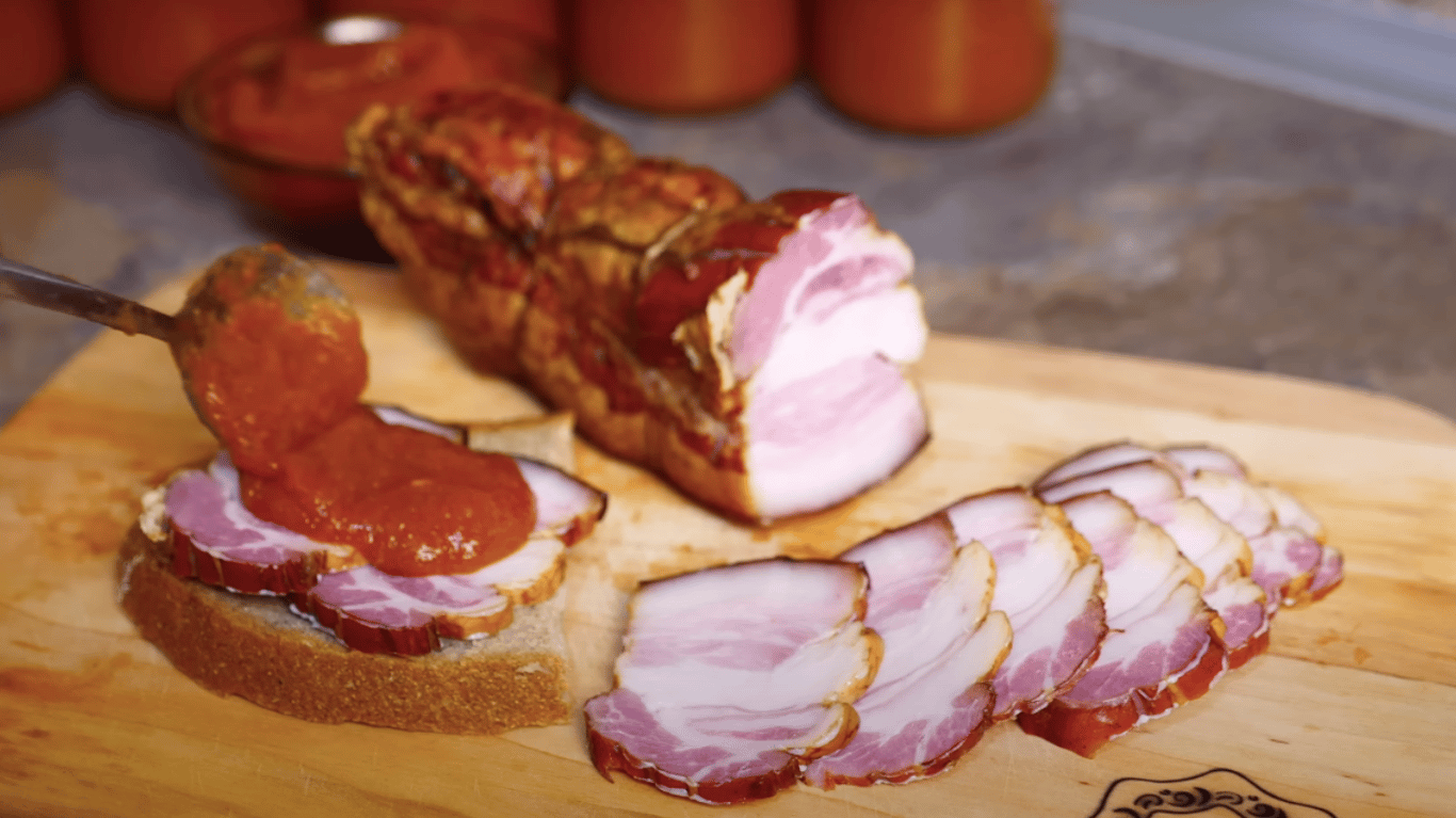 простий рецепт соусу з кабачків на зиму з томатною пастою