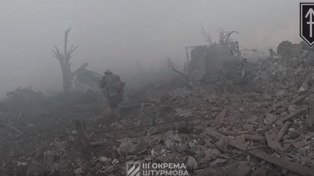 Как освобождали Андреевку в Донецкой области: бойцы 3-й ОШБр показали уникальные кадры - 285x160