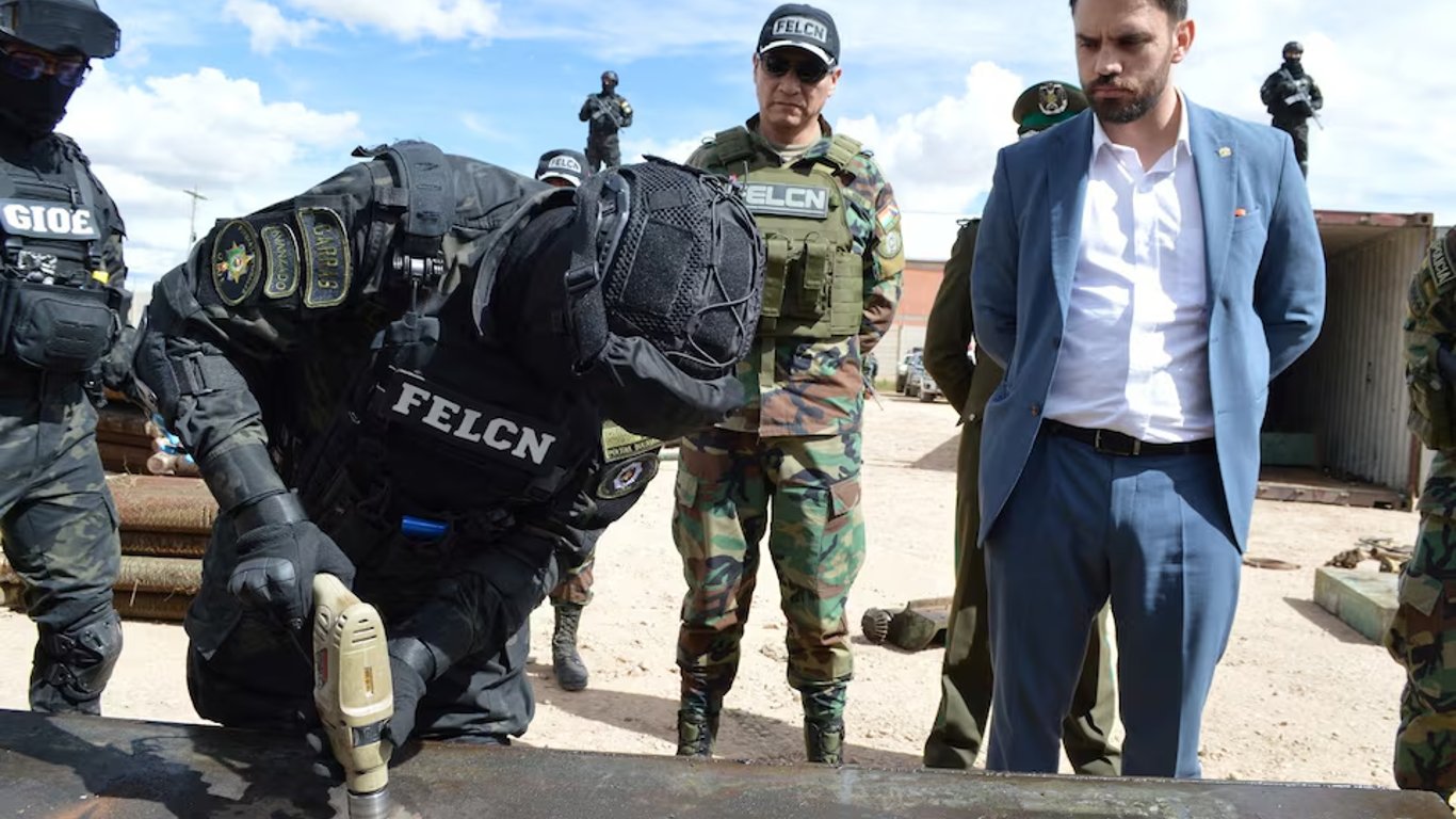 В Боливии изъяли рекордную партию кокаина более чем на 450 млн долларов