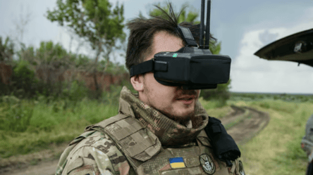 В "Азове" ищут аналитиков разведки — платят хорошие деньги - 290x160