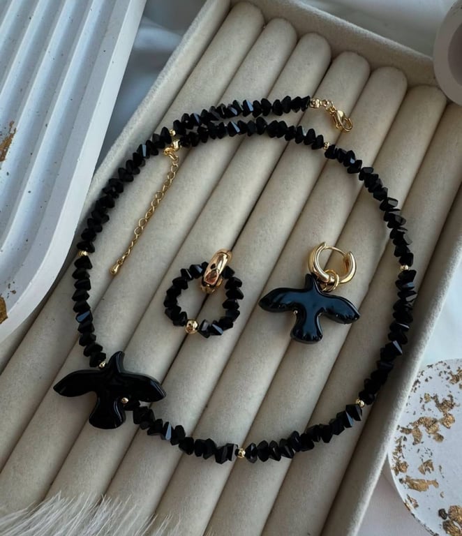 Прикраси з бісеру доповнять будь-який образ