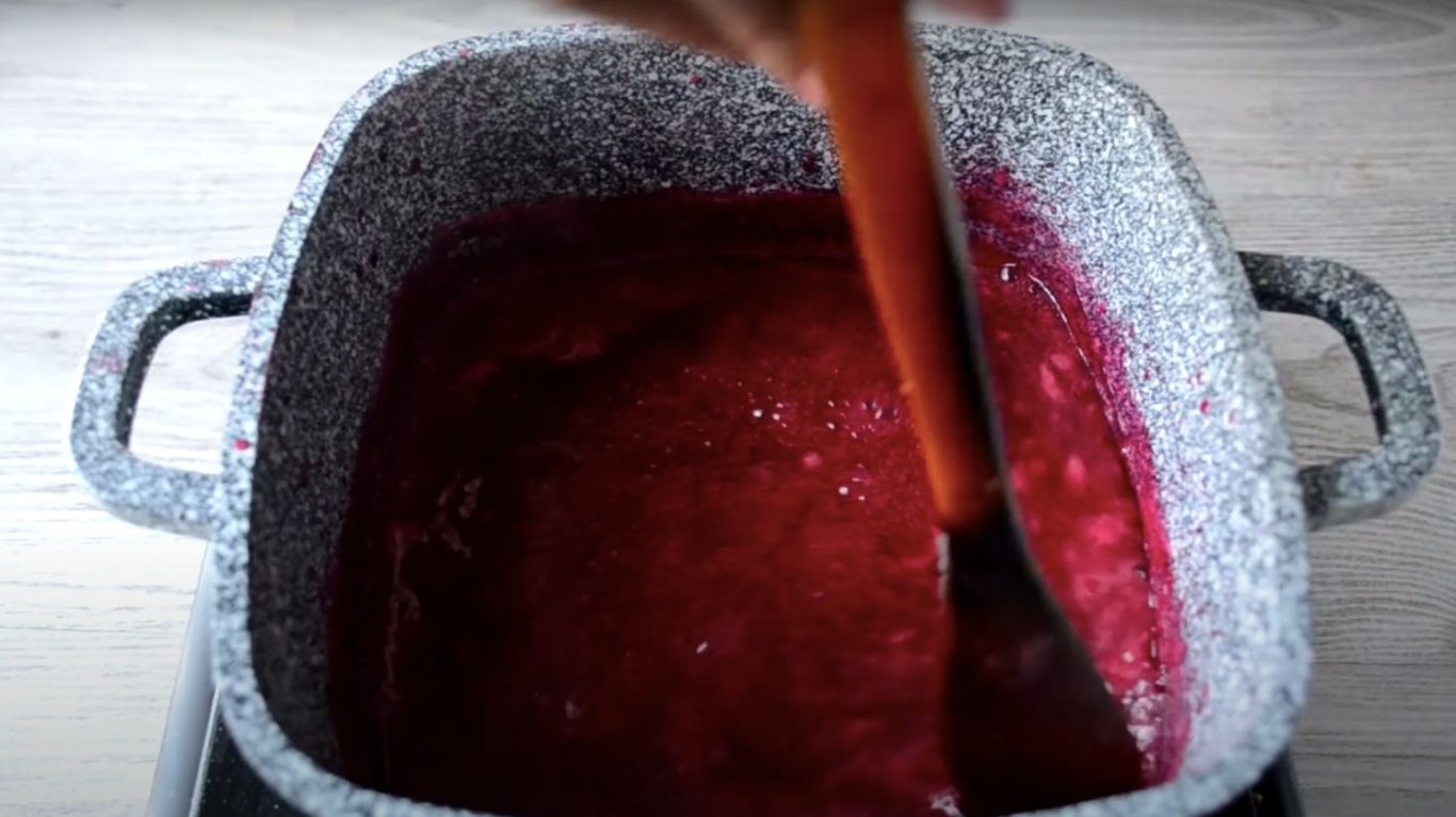 простой рецепт варенья из красной смородины