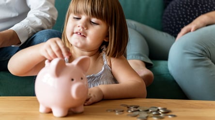 Деньги на ребенка — как подать на алименты в Польше - 285x160