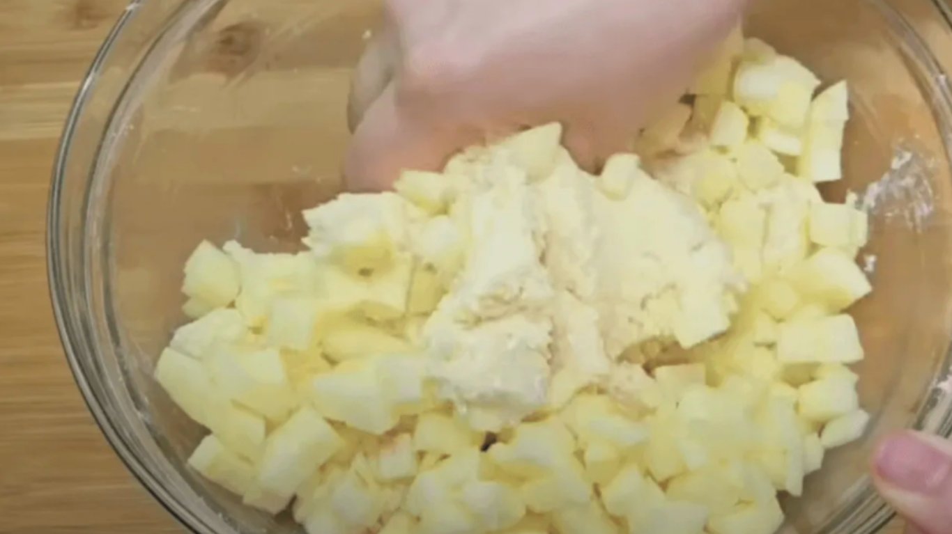 запечені сирники з яблуками