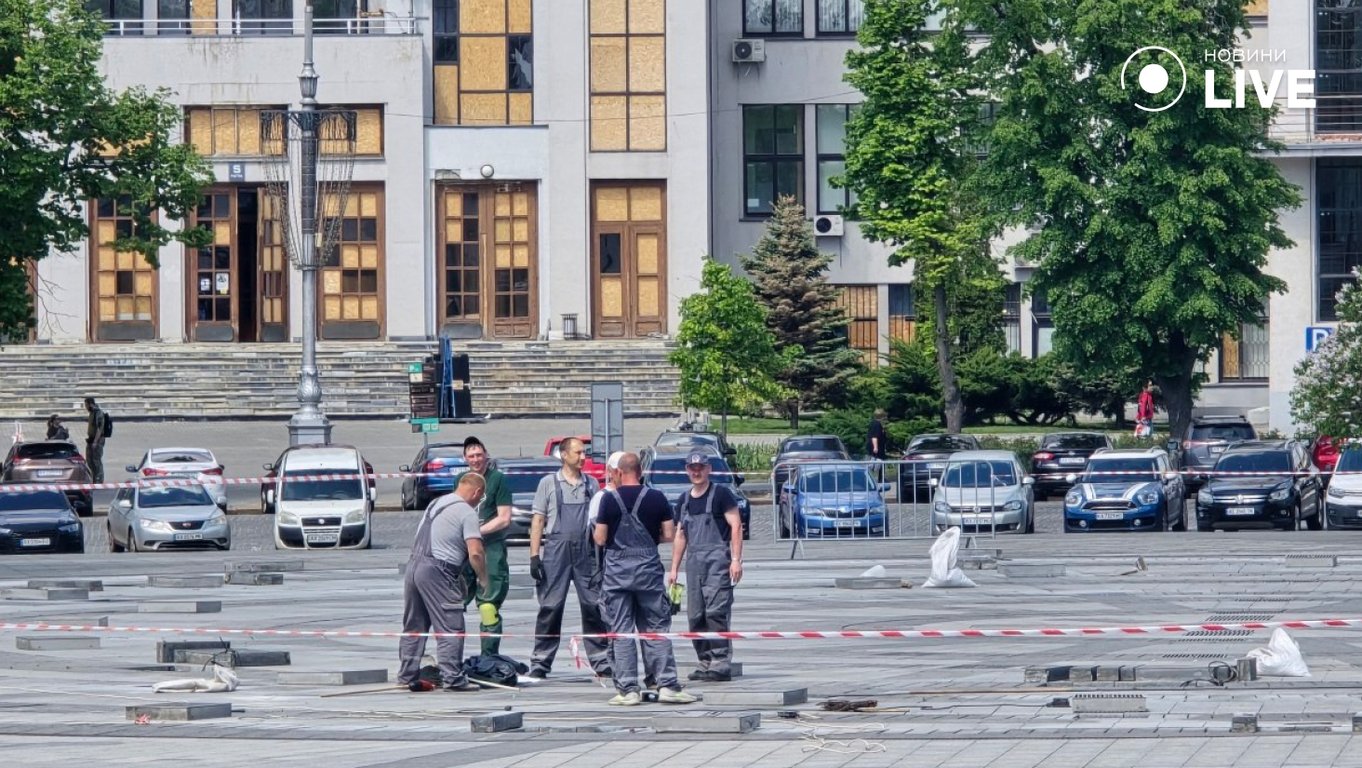 Відкриття сухого фонтану у Харкові