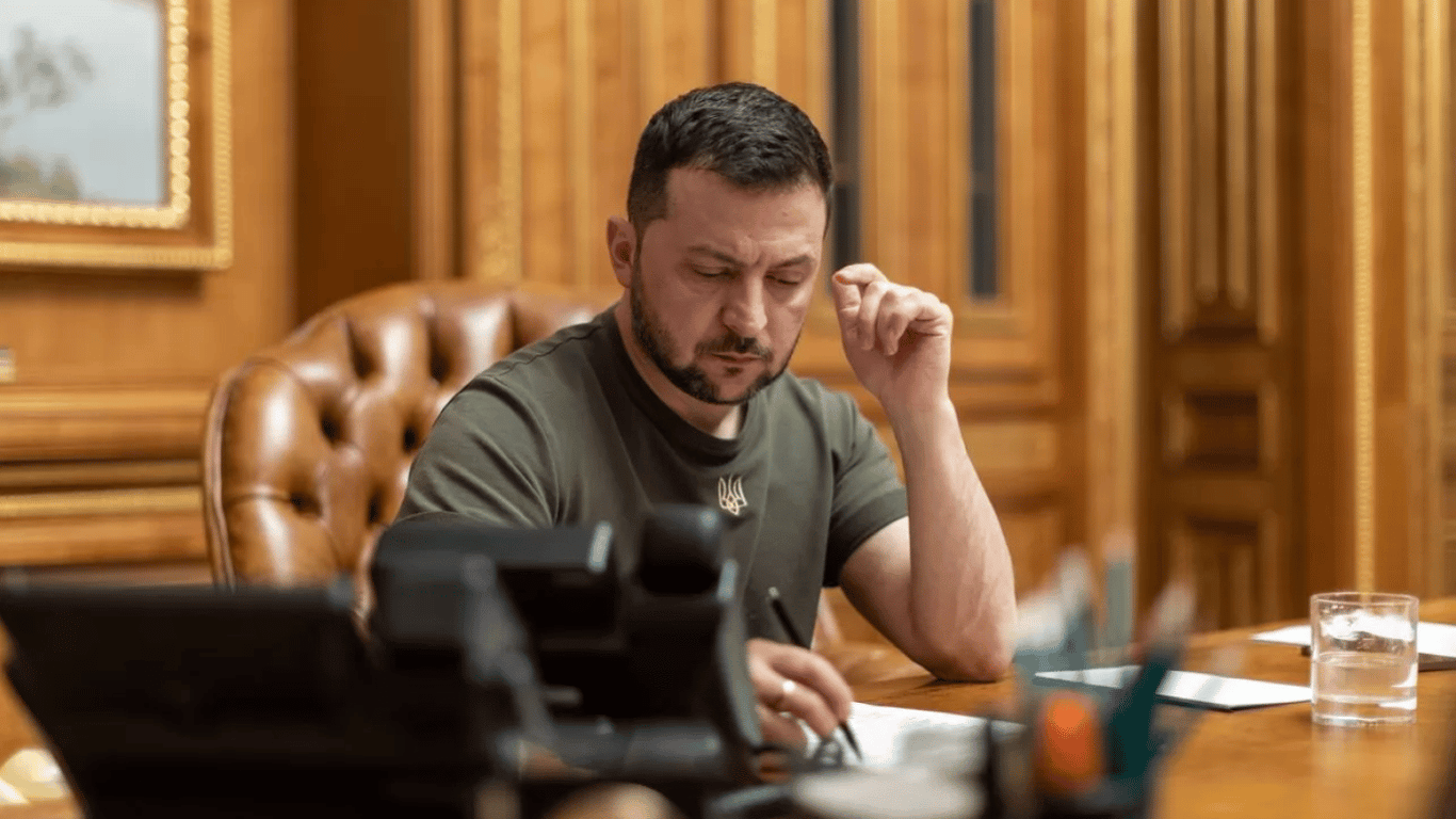 Зеленського просять заборонити Telegram в Україні — петиція