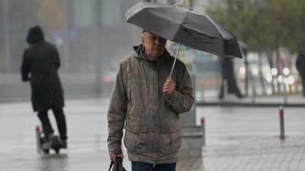 Пенсії українців зросли: кому тепер платять на 700 грн більше - 290x160