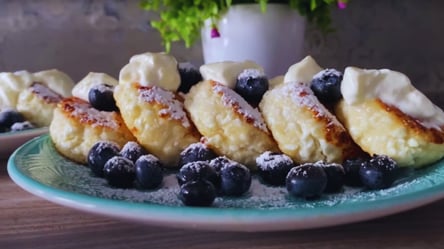 Рецепт сирників за традиційним українським рецептом на сніданок - 285x160