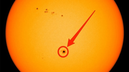 На Сонці помітили пляму розміром із Землю, що може призвести до геомагнітних бур - 285x160