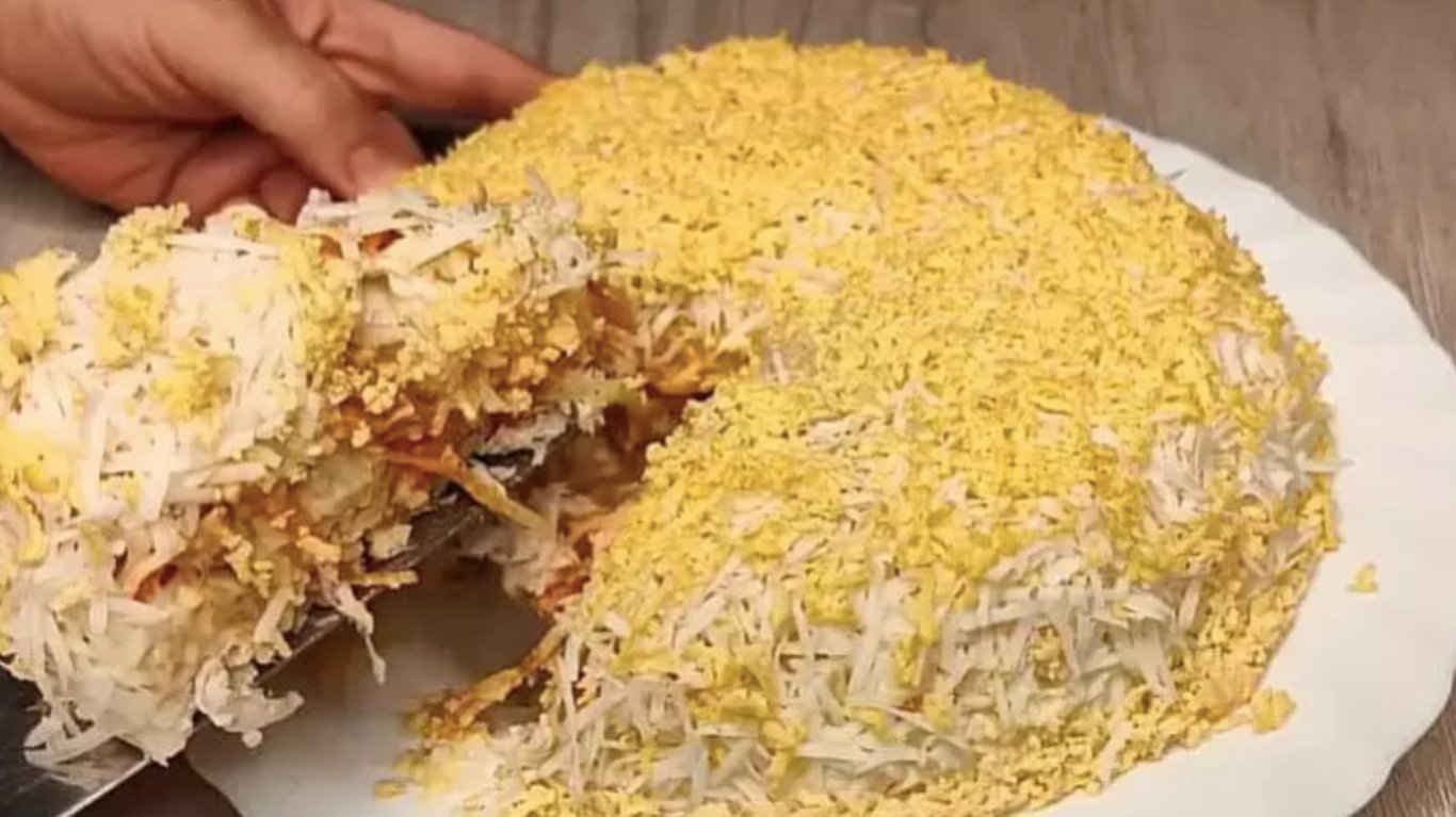 рецепт салату з куркою иа майонезом шарами