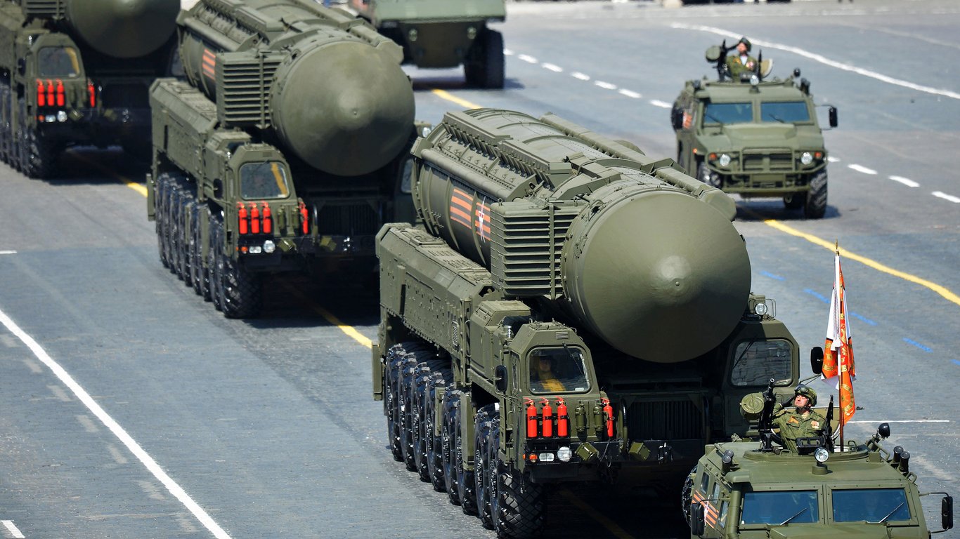 Ядерное оружие и Беларусь: эксперт раскрыл намерения путина