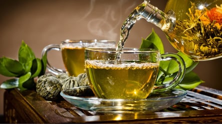 Их следует пить ежедневно — диетолог назвал травяные чаи с целебными свойствами - 285x160