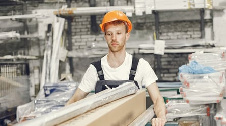 Отпуска без оплаты — кто из работников имеет право в 2025 году - 285x160