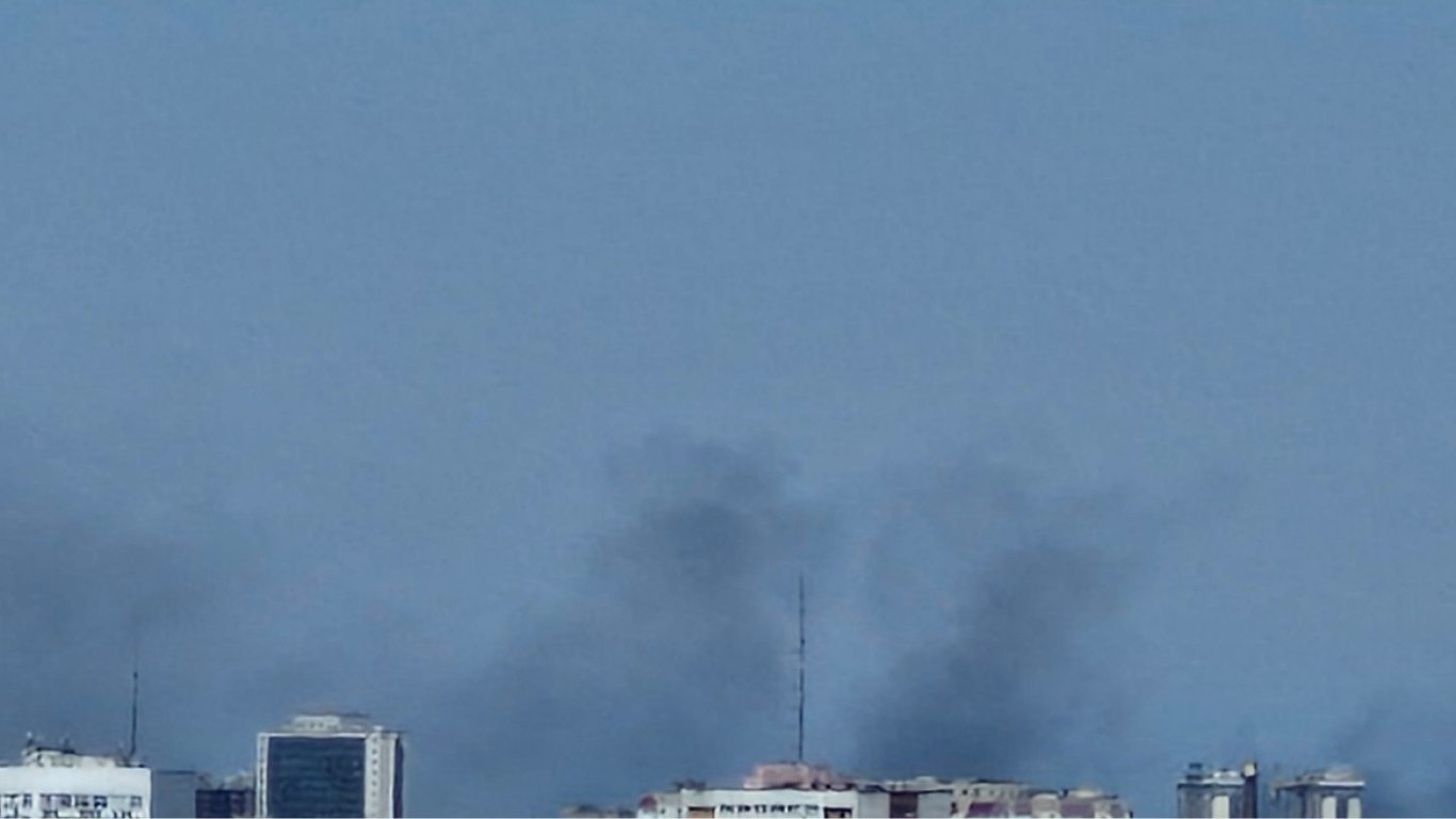 В Одессе прогремели взрывы: город под атакой вражеских дронов