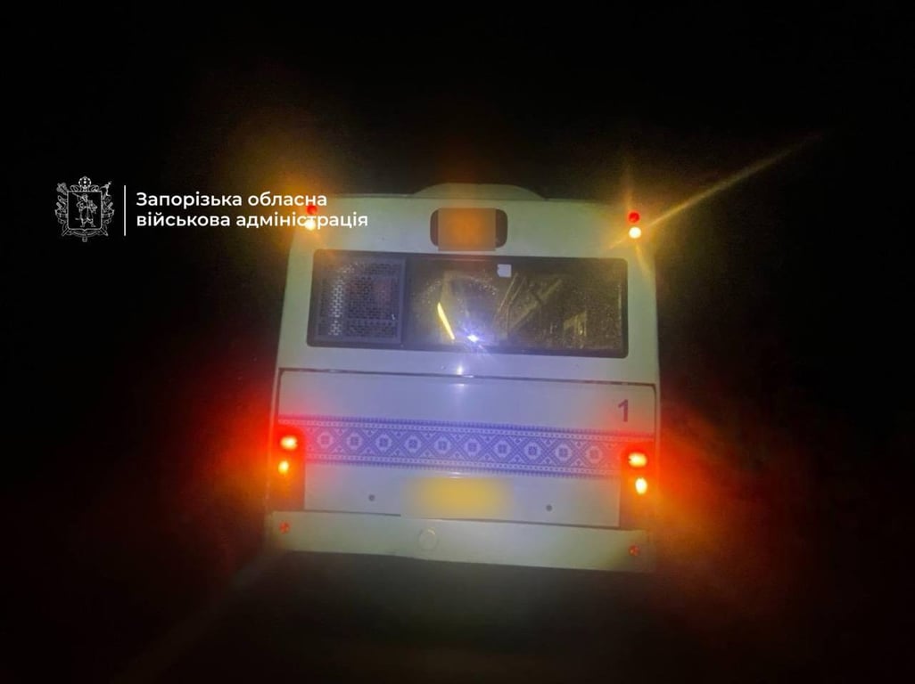 У Запоріжжі антидронова сітка врятувала автобус із пасажирами - фото 1