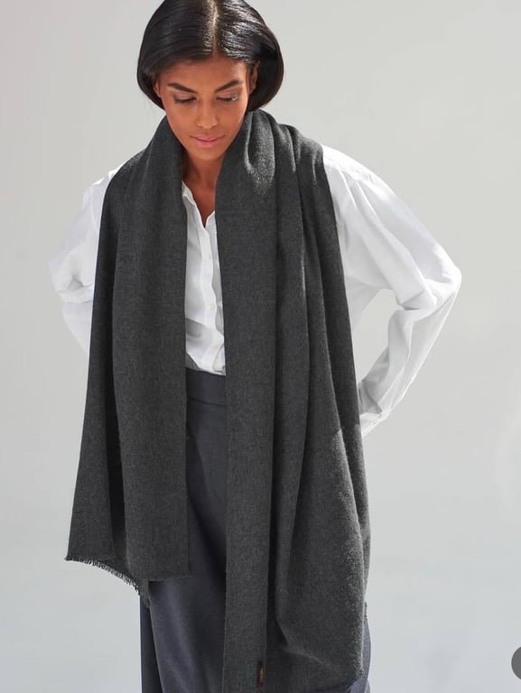 Палантин додасть образу жіночності