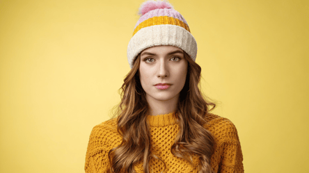 Лайфхак від кореянок — як не зіпсувати зачіску під шапкою - 285x160