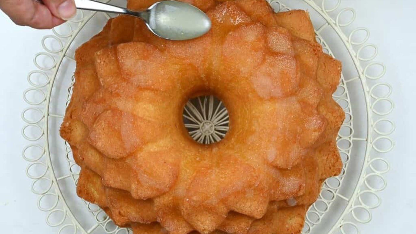 Лимонний кекс від Мері Беррі з глазур'ю, простий рецепт