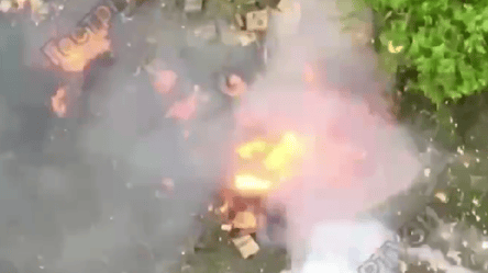 "Джміль" згорів — на Харківщині нацгвардійці знищили ворожий склад зброї - 285x160