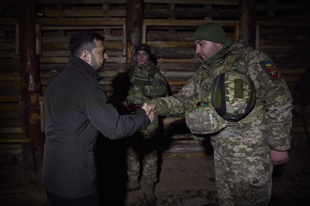 Зеленський зустрівся з військовими на Запоріжжі