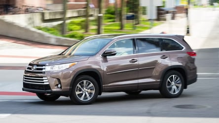 Вживані кросовери Toyota Highlander, яких варто уникати - 285x160