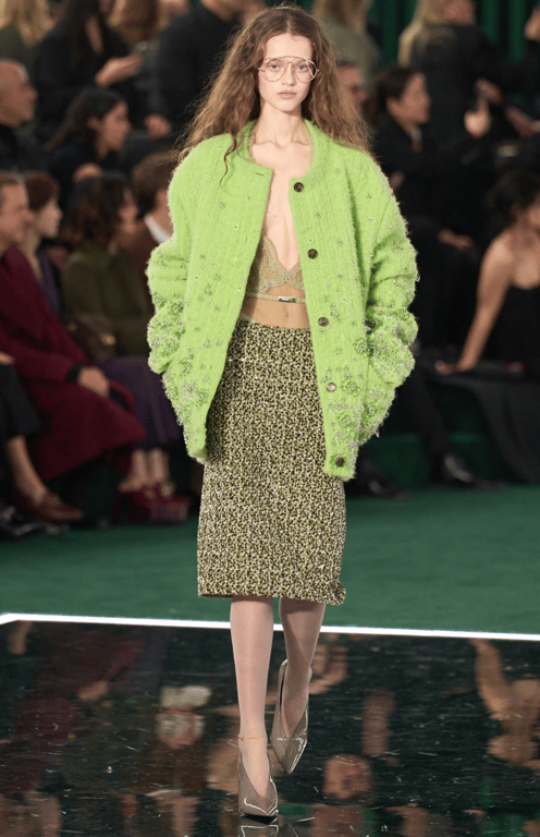 The perfect fall look with a skirt