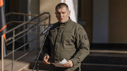 Знайшов 600 тисяч у гаражі бабусі — посадовець пояснив статки - 290x160