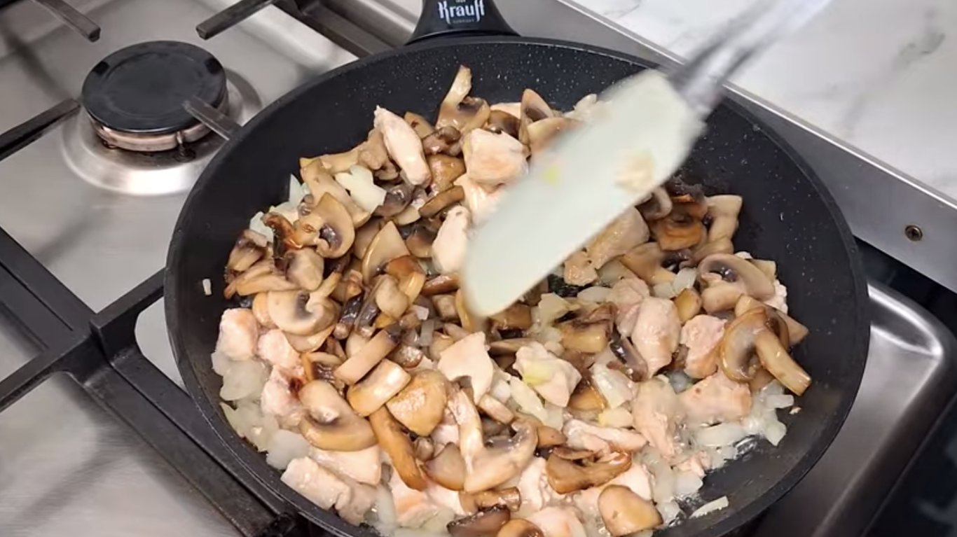 жульєн з грибами