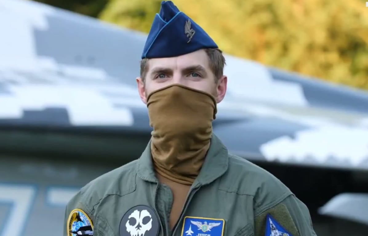 Летчик-истребитель