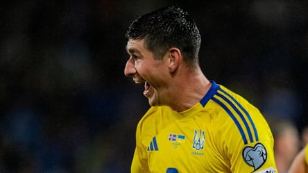 Украина трижды забила в первом тайме с Исландией — видео - 285x160