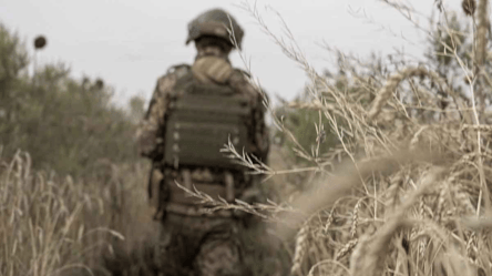 Ходять в СЗЧ групами — психолог відповів, чому бійці тікають - 285x160