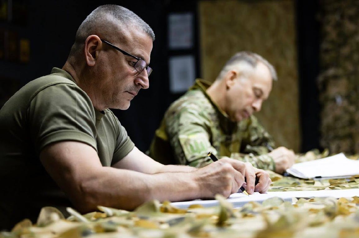 Сирський відвідав Покровський напрямок