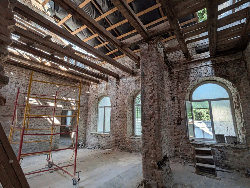 Ремонт найстарішої лікарні в Одесі — на якому етапі - фото 1